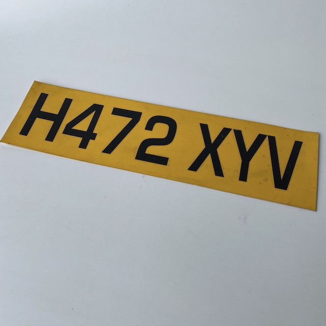 NUMBER PLATE, Great Britain - Yellow Black (Single)